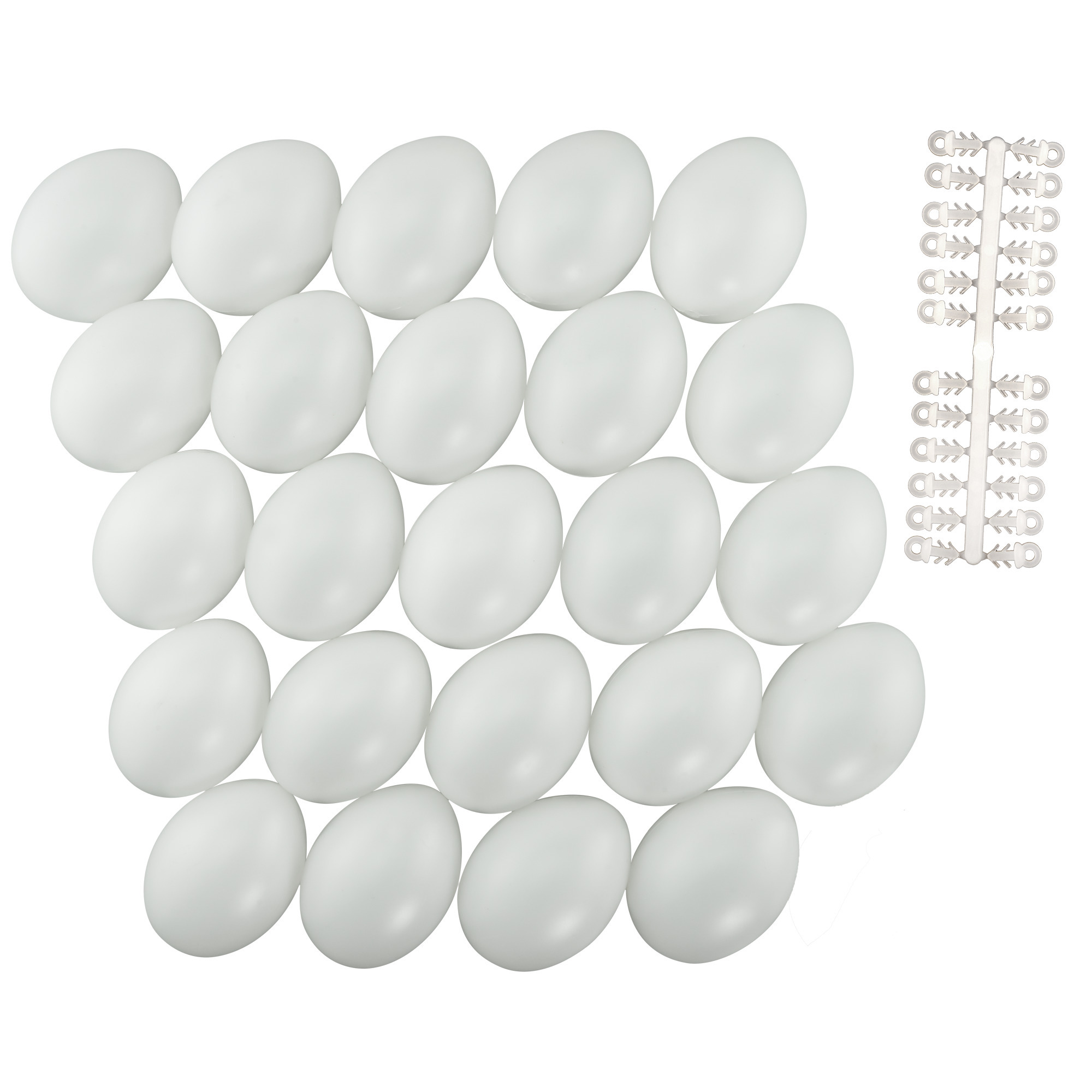 24x stuks witte hobby knutselen eieren van plastic 6 cm met hanger