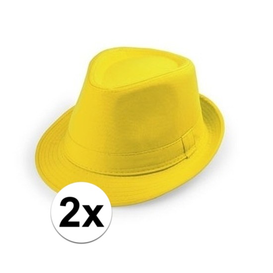 2x Goedkope gele verkleed hoedjes voor volwassenen