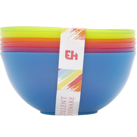 Colored drinking cups and bowls of 12-piece plastic