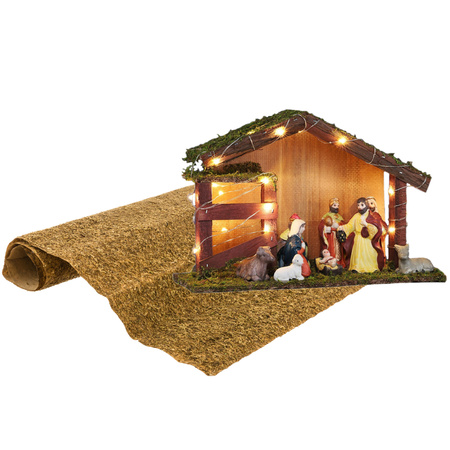 Complete nativity scene including 9 statues and light with background